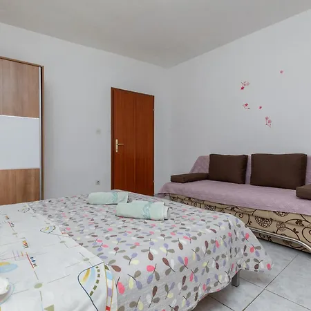Apartamento By The Sea Igrane, Makarska - 23620 *